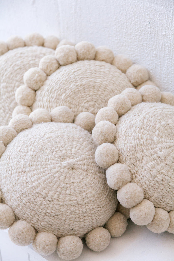 Almohadón Clásico Pom Pom Mini | Natural