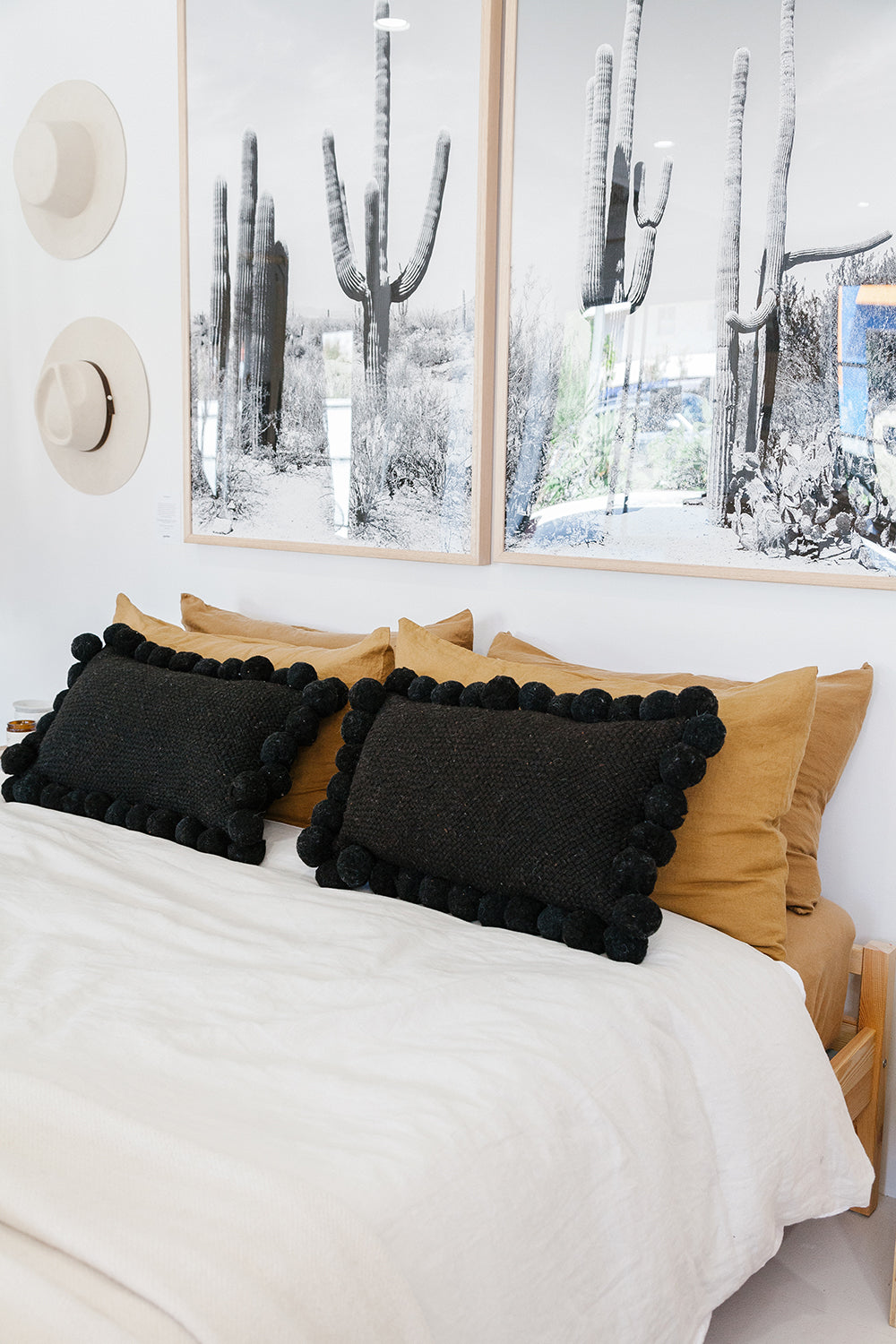 Almohadón Clásico Lumbar #2 | Negro