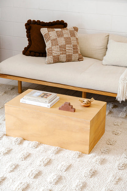 Almohadón Lara | Chocolate & Natural