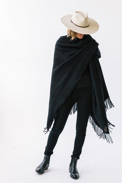 Pampa Poncho | Black