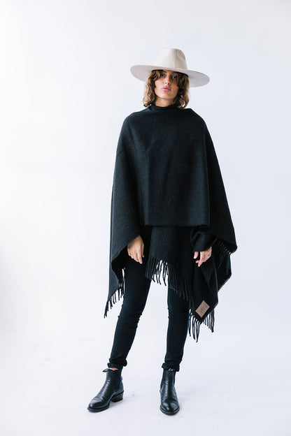 Pampa Poncho | Black
