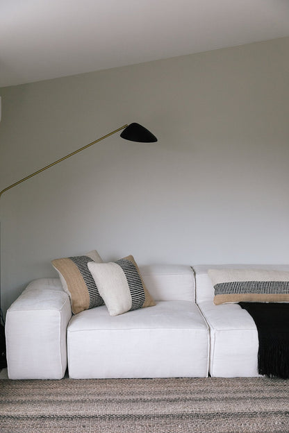 Almohadón Paloma Lumbar XL | Natural, Negro & Arena