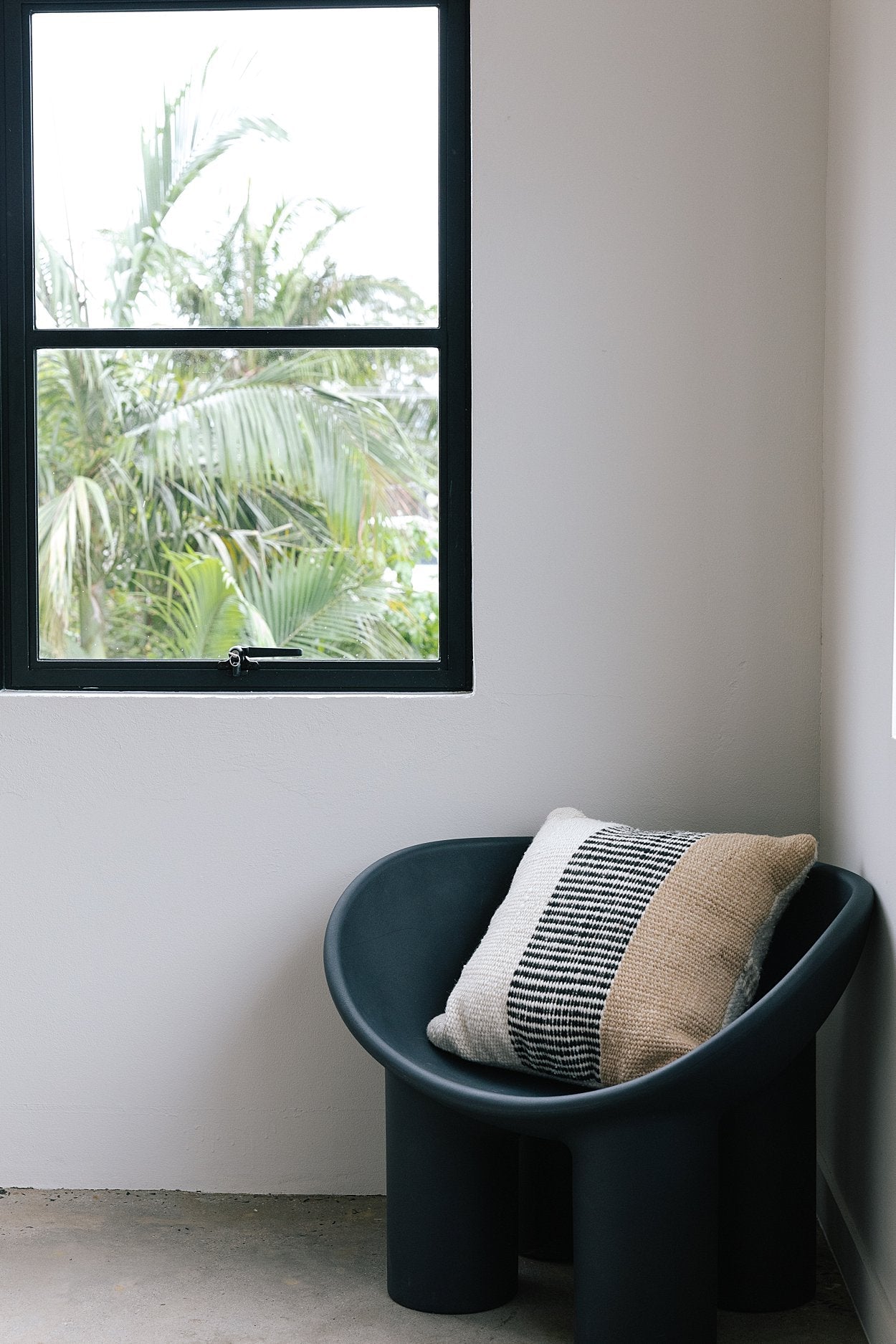 Almohadón Paloma | Natural, Negro & Arena