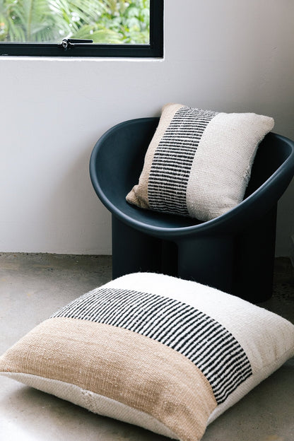 Almohadón Paloma | Natural, Negro & Arena